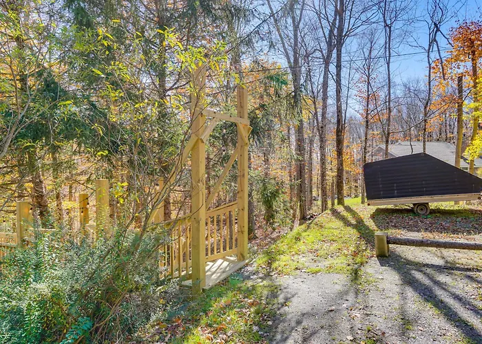 Wilmington Vacation Rental Near Hiking And Skiing!